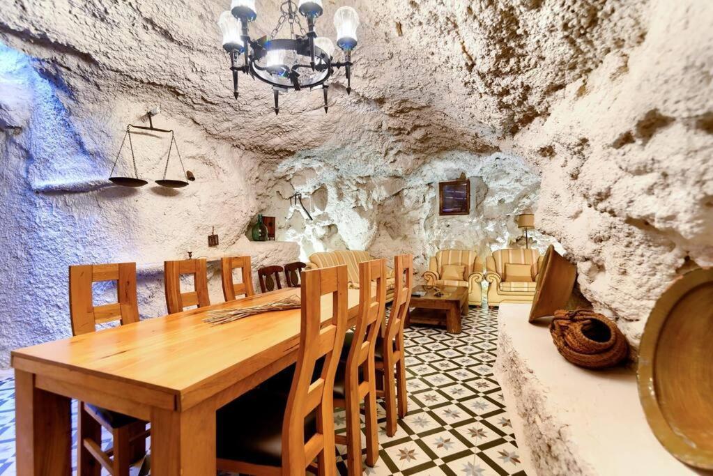 BenaguacilCueva Con Jacuzzi A 20 Minutos De Valencia别墅 外观 照片