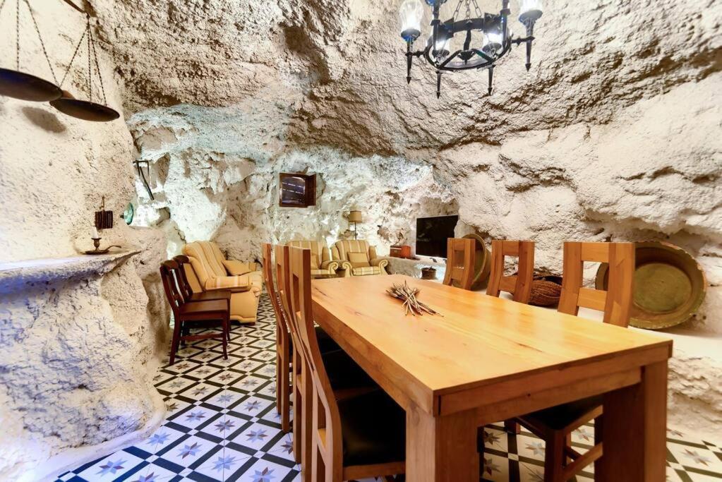 BenaguacilCueva Con Jacuzzi A 20 Minutos De Valencia别墅 外观 照片